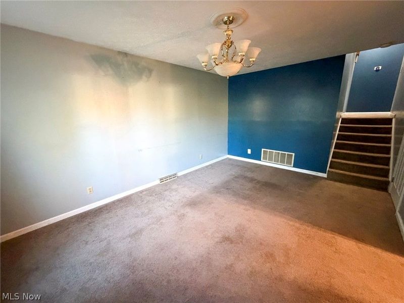 1076 Homestead, Alliance, OH 44601 Photo 8