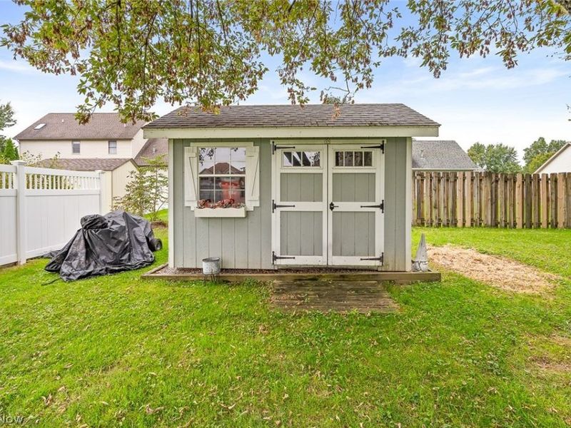 172 Morningview Circle, Canfield, OH 44406 Photo 6