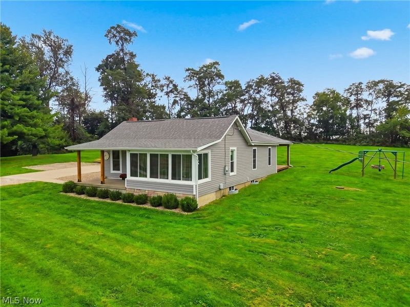 375 Black Road, Hopewell, OH 43746 Photo 2