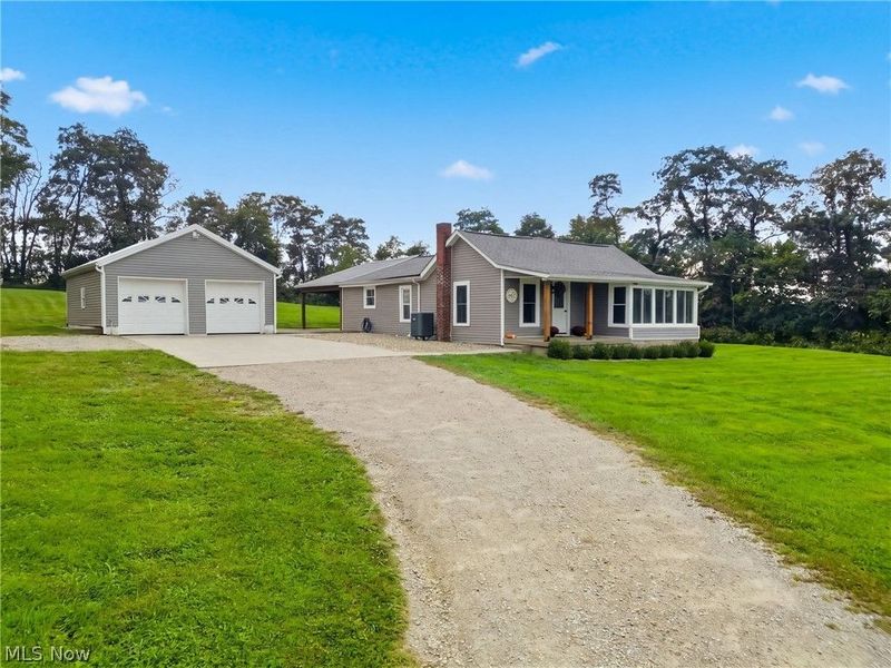 375 Black Road, Hopewell, OH 43746 Photo 3