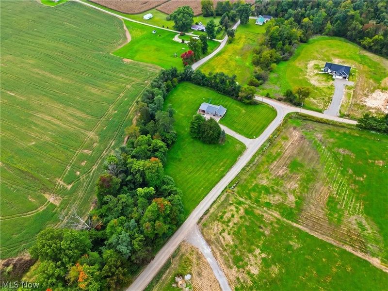 375 Black Road, Hopewell, OH 43746 Photo 4