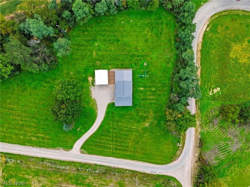 375 Black Road, Hopewell, OH 43746 Photo 5