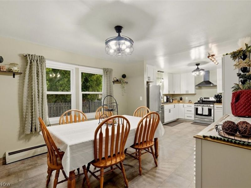 1708 Coventry Avenue NE, Warren, OH 44483 Photo 9