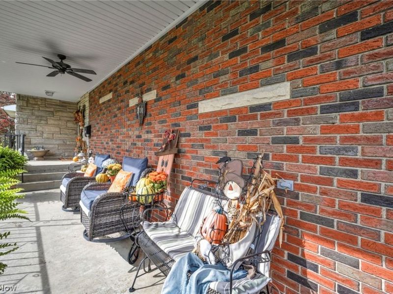 410 S Center Street, Newton Falls, OH 44444 Photo 4