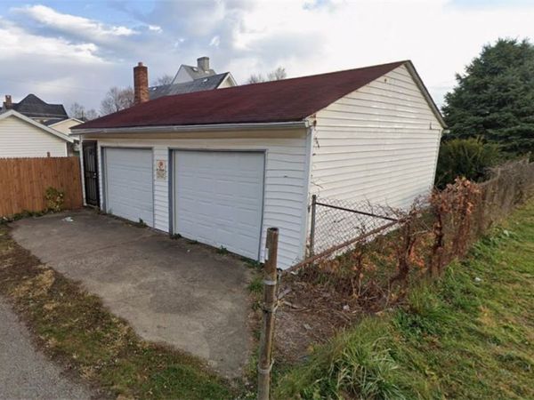 Garfield Avenue SW, Canton, OH 44706