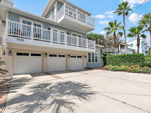 1890 BEACH Avenue, Atlantic Beach, FL 32233