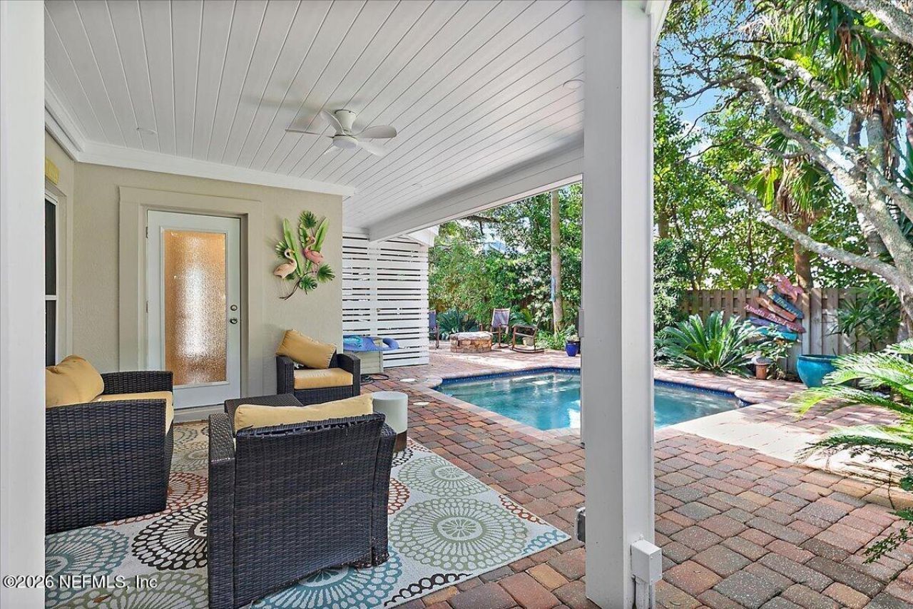 1890 Beach Avenue, Atlantic Beach, FL 32233 Photo