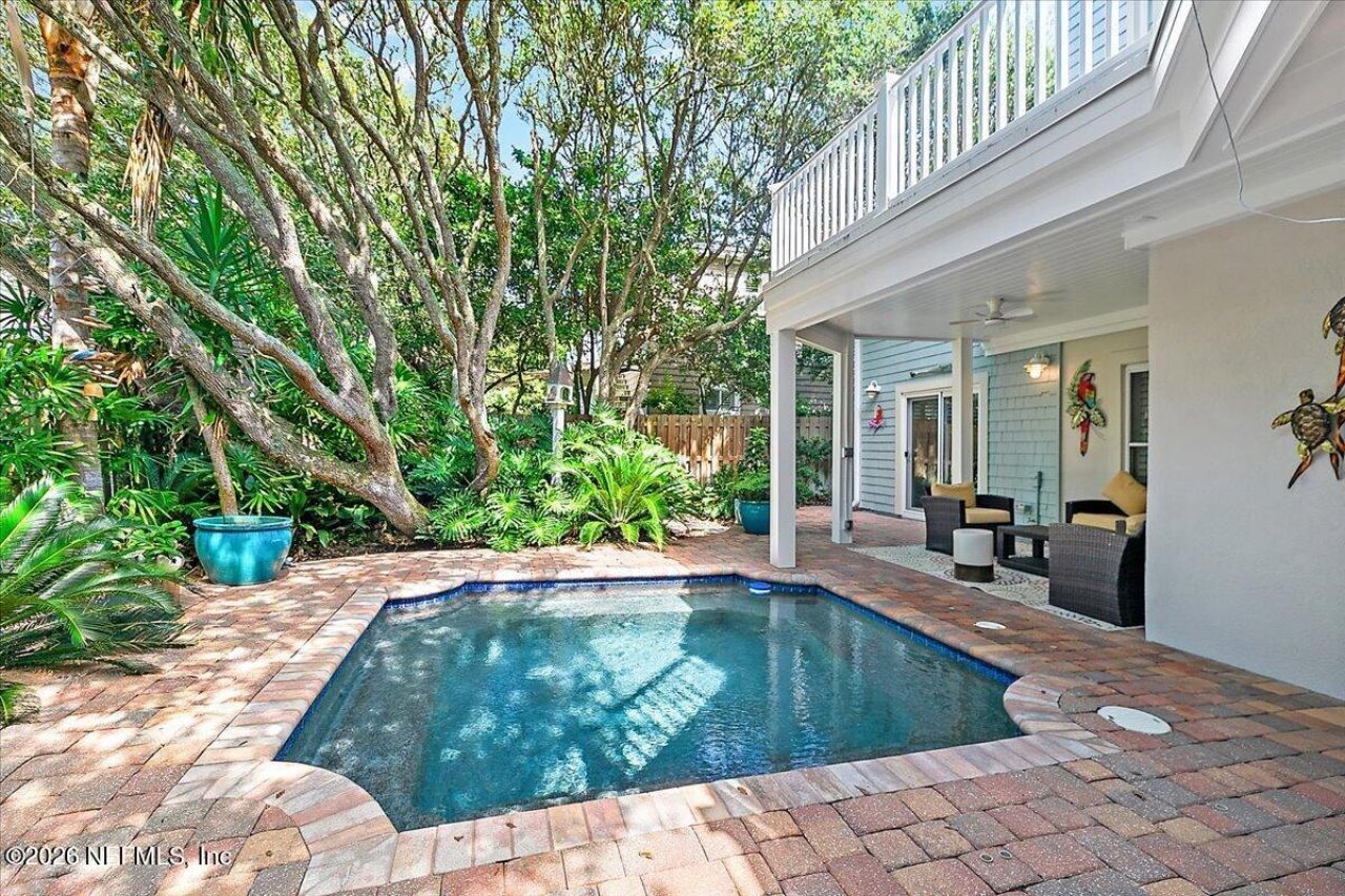 1890 Beach Avenue, Atlantic Beach, FL 32233 Photo