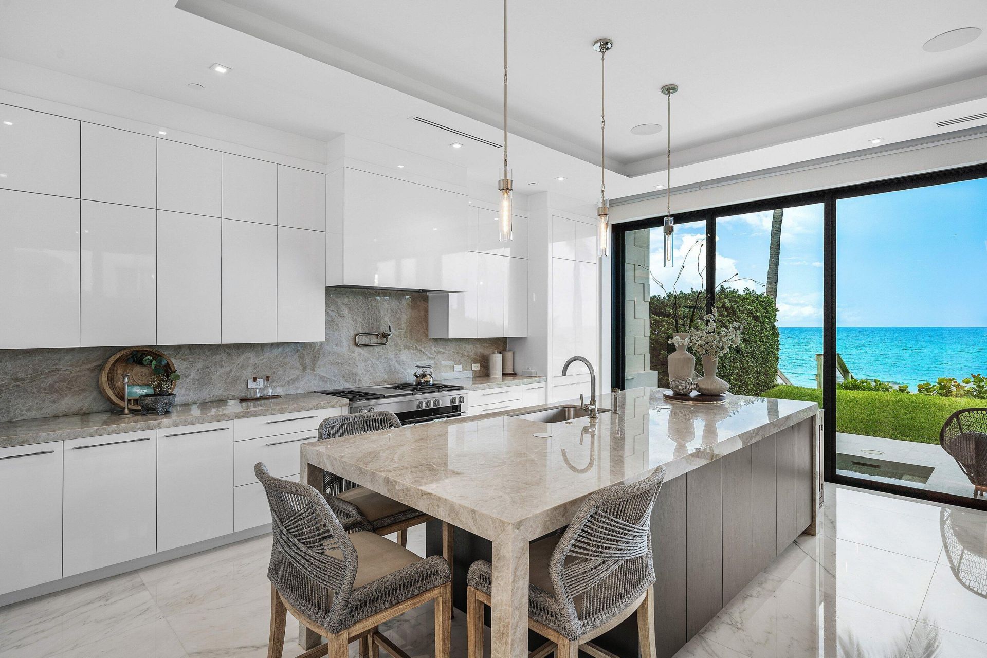 3621 S Ocean Boulevard, Unit 6, Highland Beach, FL 33487 Photo