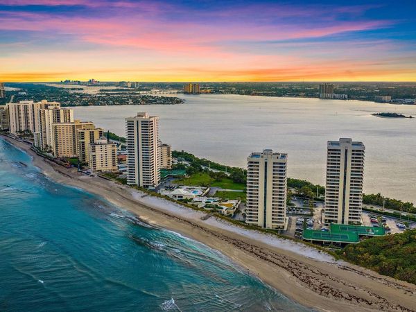 5510 N OCEAN Drive, Unit 11B, Singer Island, FL 33404