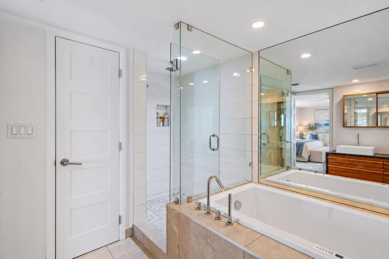 5510 N Ocean Drive, Unit 11B, Singer Island, FL 33404 Photo