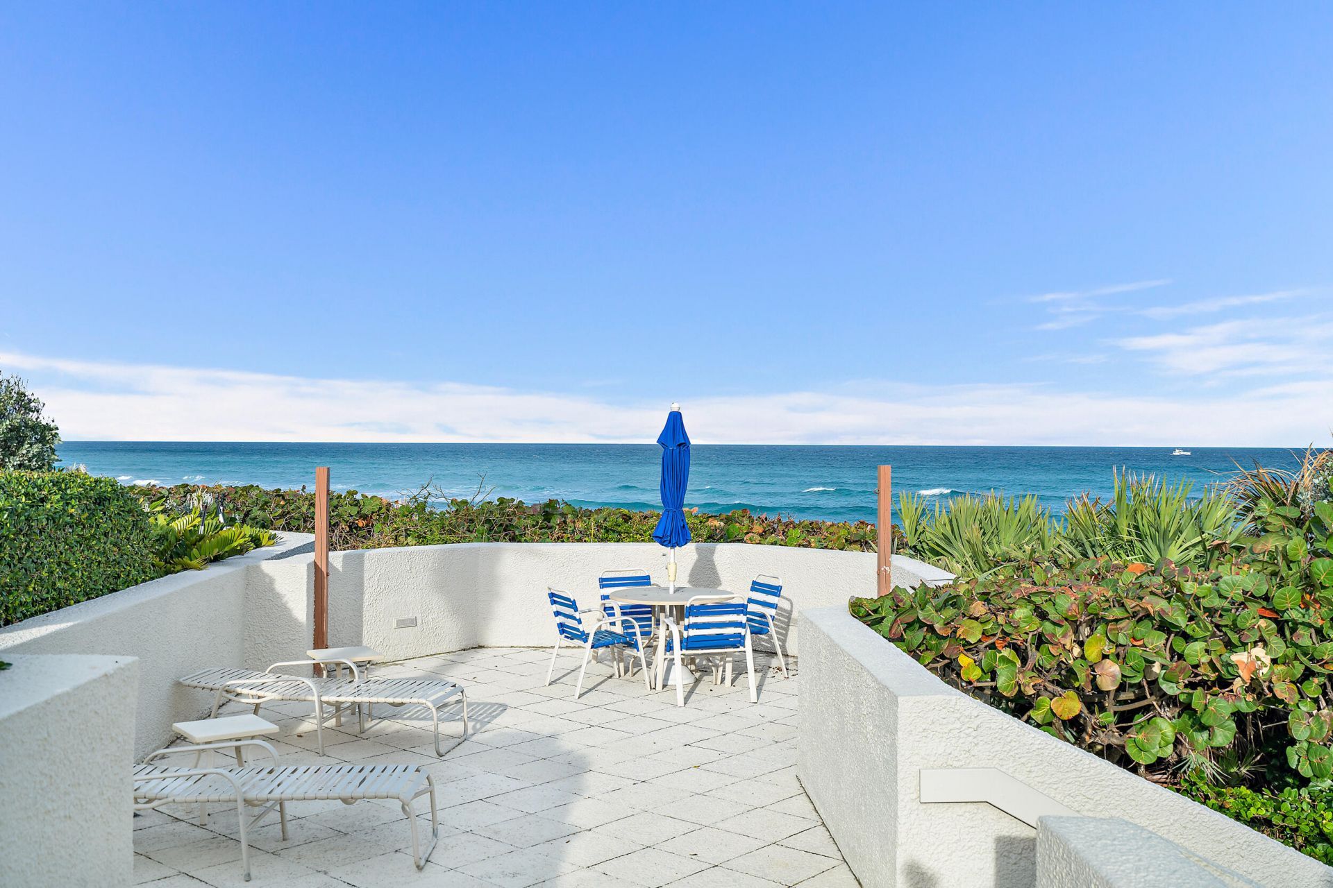 5510 N Ocean Drive, Unit 11B, Singer Island, FL 33404 Photo