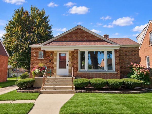 9932 S Homan Avenue , Evergreen Park, IL 60805