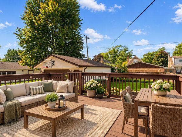 9932 S Homan Avenue , Evergreen Park, IL 60805
