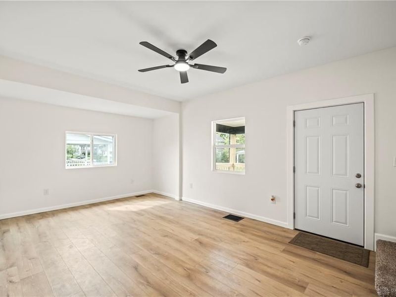 2135 Columbus Road, Springfield, OH 45503 Photo 5