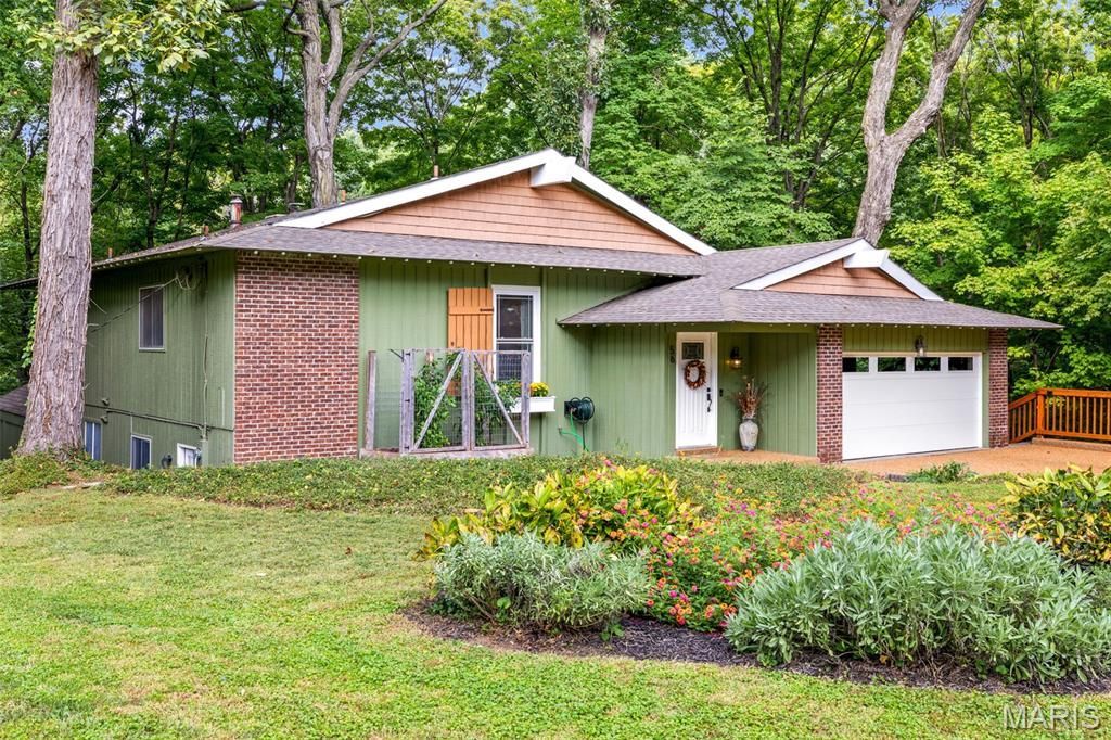 56 River Bend Court , Chesterfield, MO 63017 Main Photo