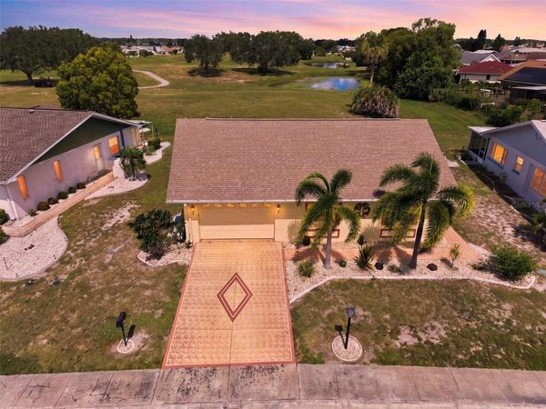 215 GENET COURT , SUN CITY CENTER, FL 33573