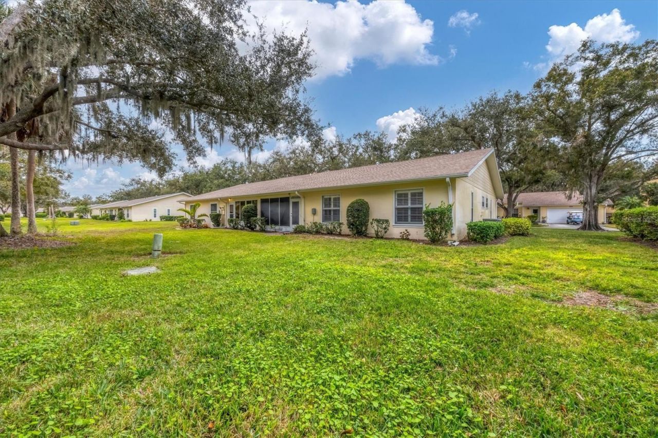 4021 Oakhurst Drive , Unit 3121, Sarasota, FL 34233 Photo