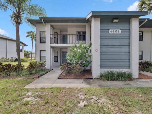 4401 46 AVE W AVENUE W, Unit 201, BRADENTON, FL 34210