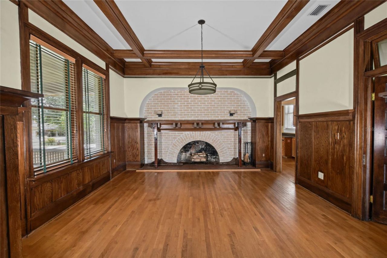 417 Frank Lloyd Wright Way, Lakeland, FL 33803 Photo