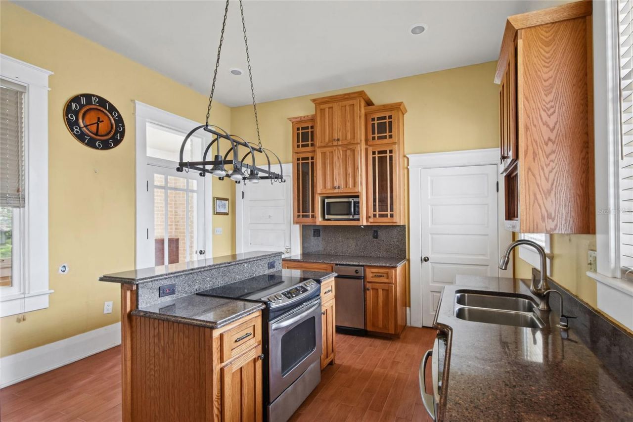 417 Frank Lloyd Wright Way, Lakeland, FL 33803 Photo