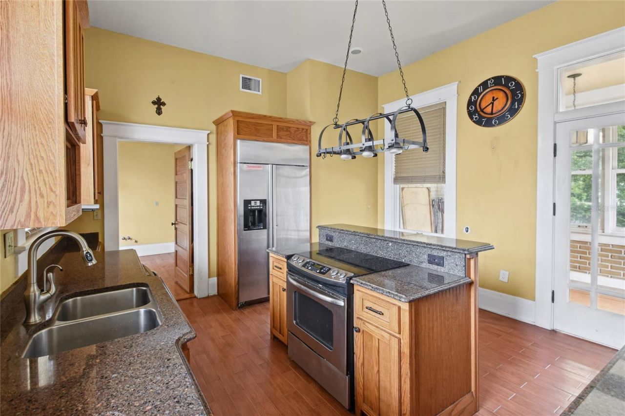 417 Frank Lloyd Wright Way, Lakeland, FL 33803 Photo