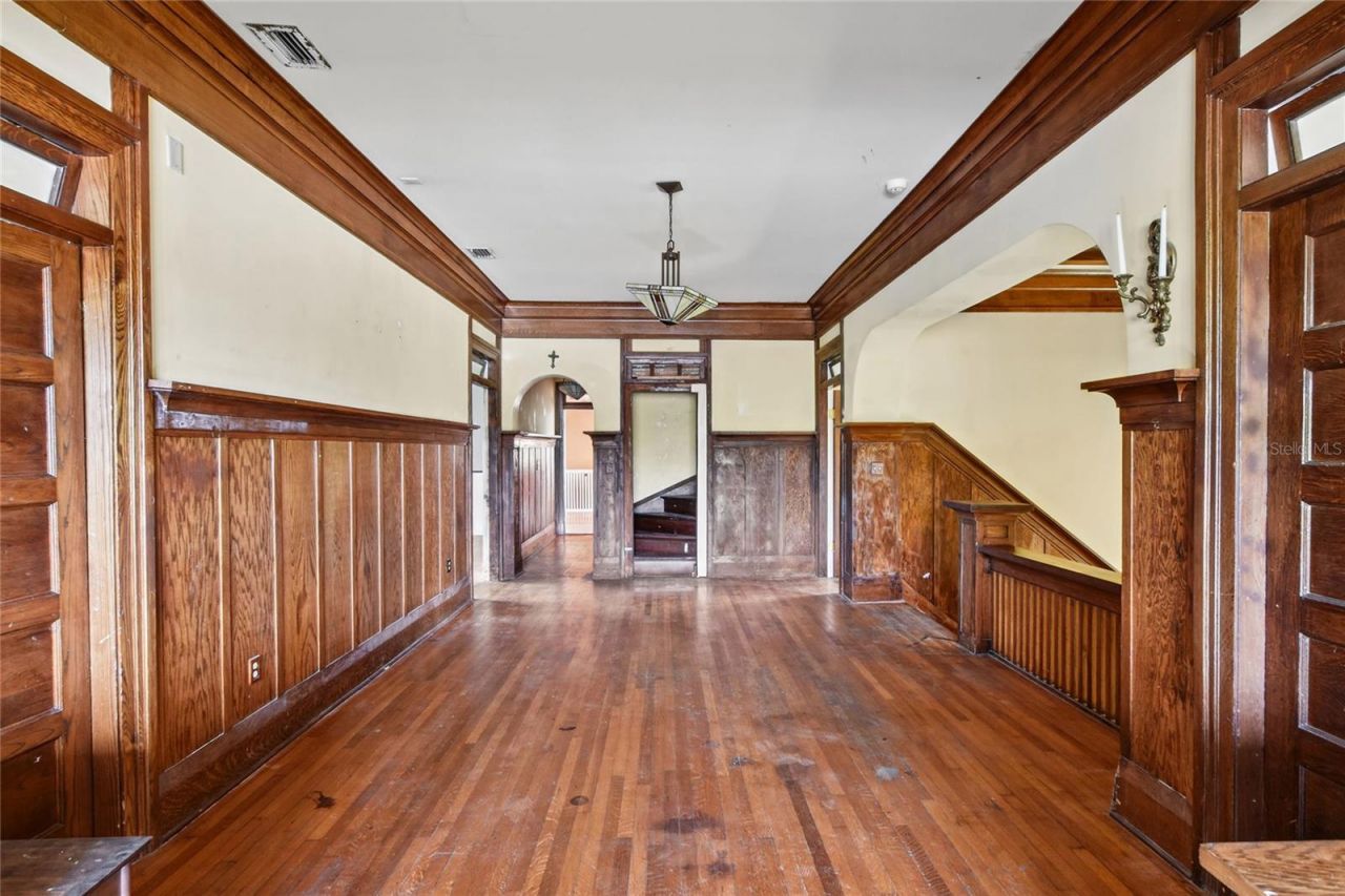 417 Frank Lloyd Wright Way, Lakeland, FL 33803 Photo
