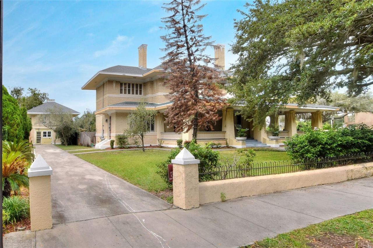 417 Frank Lloyd Wright Way, Lakeland, FL 33803 Photo