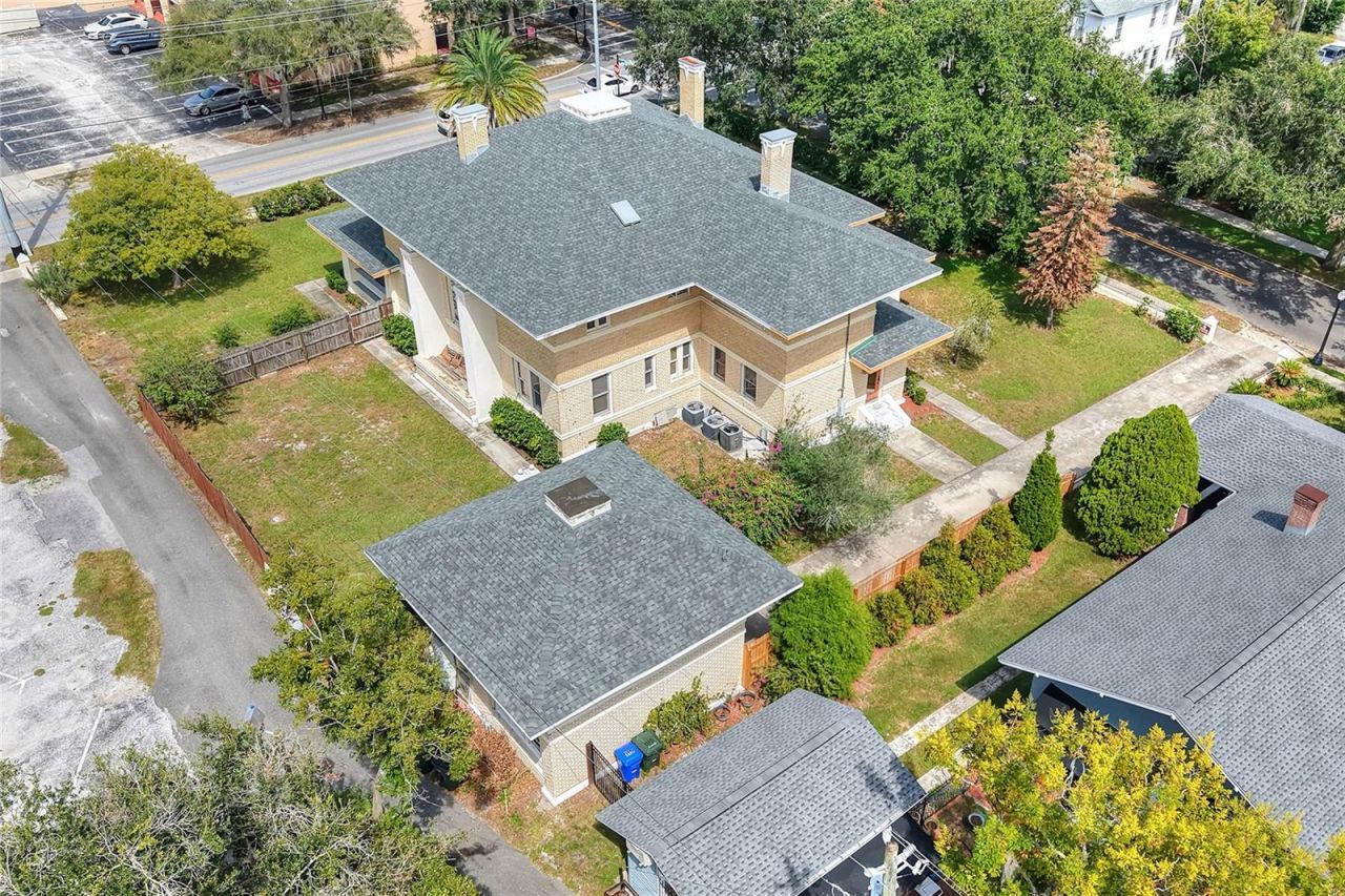 417 Frank Lloyd Wright Way, Lakeland, FL 33803 Photo