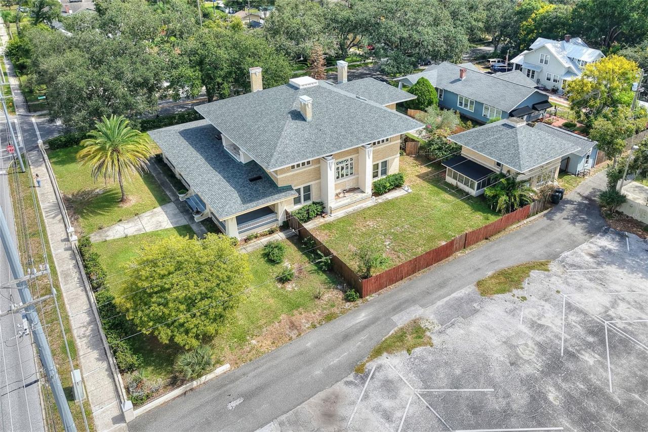 417 Frank Lloyd Wright Way, Lakeland, FL 33803 Photo