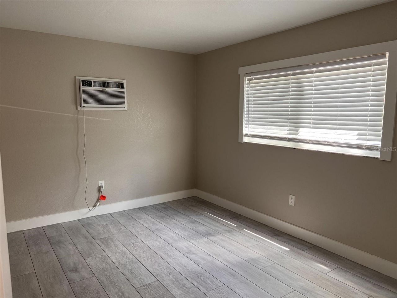 1090 Cocoanut Avenue, Unit 5, Sarasota, FL 34236 Photo