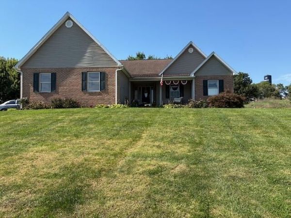 153 Climer Lane, Frankfort, OH 45628