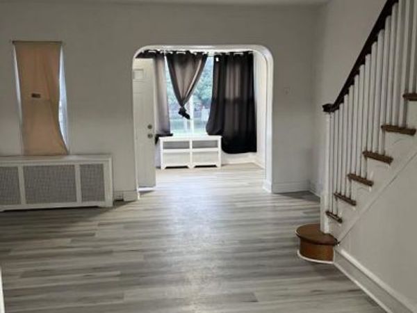 1549 E HUNTING PARK AVENUE, PHILADELPHIA, PA 19124