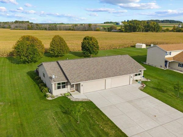 418 PRAIRIE LANE, Luxemburg, WI 54217