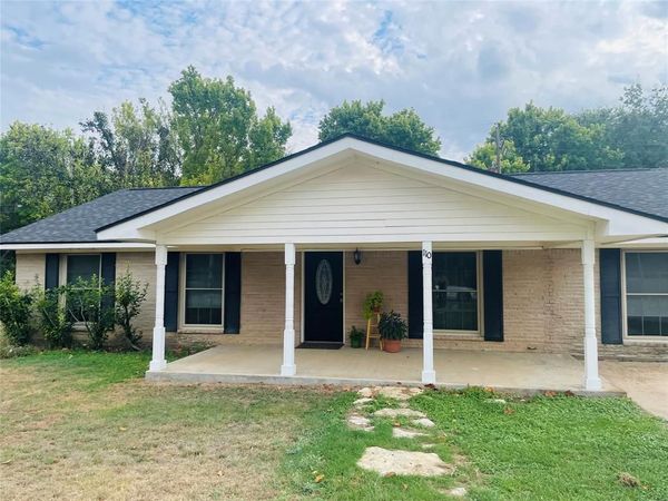 110 Mary Alice Drive, Valley Mills, TX 76689