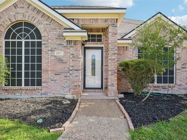 3901 Rolling Hills Drive , Plano, TX 75025