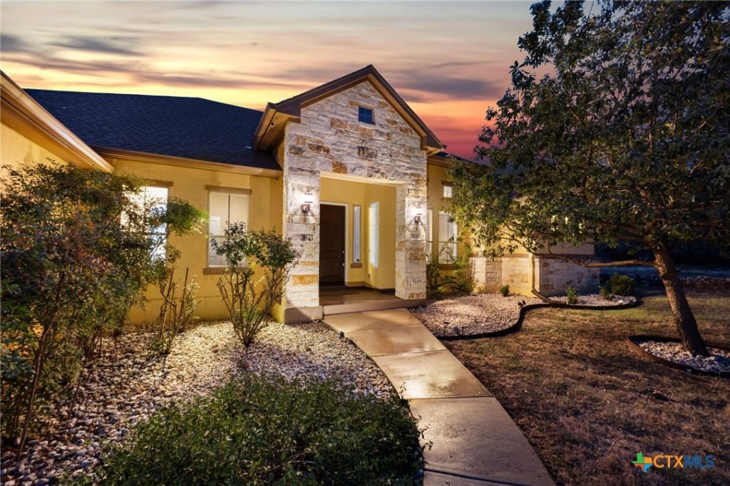 1231 Porto Point, New Braunfels, TX 78132 Main Photo