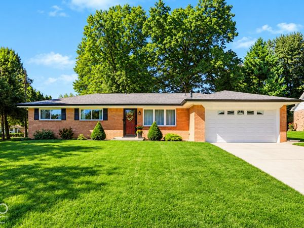 8150 Hi Vu Drive , Indianapolis, IN 46227