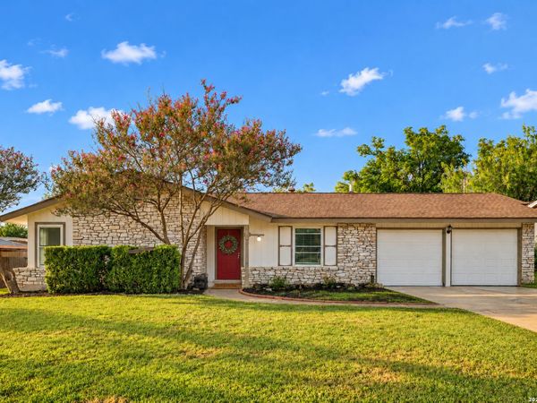 5610 Gillis Dr, San Antonio, TX 78240