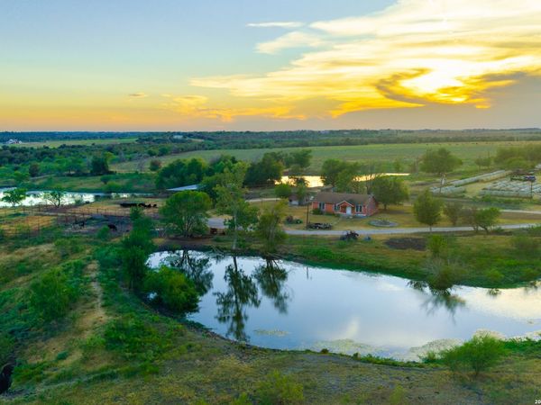 3000 FM 1063, Taylor, TX 76574