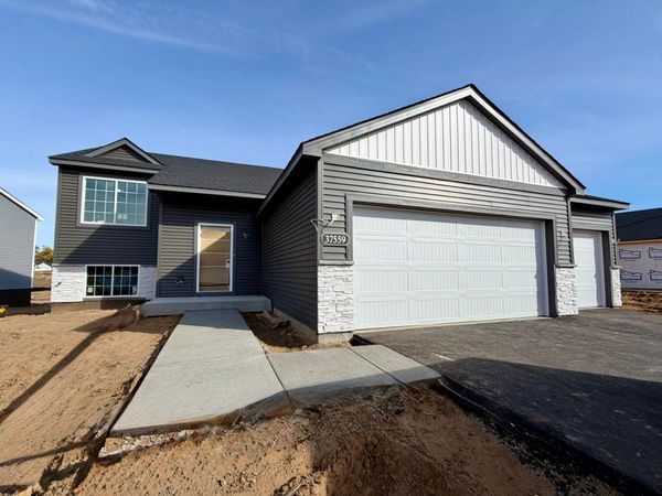 37559 Greenway Avenue, North Branch, MN 55056