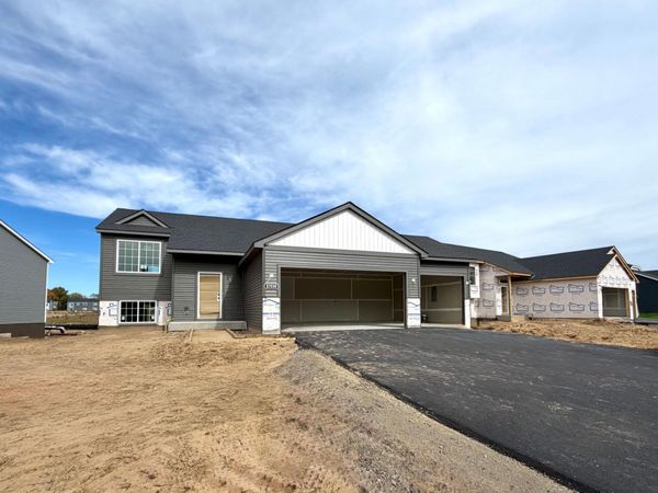 37559 Greenway Avenue, North Branch, MN 55056