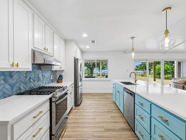114 Agarita DR , Burnet, TX 78611