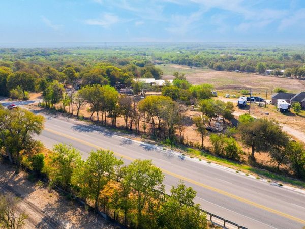 2777 Highway 21 Highway W, Dale, TX 78616