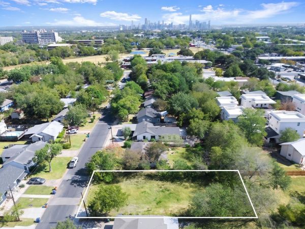 4505 S 2nd ST , Austin, TX 78745