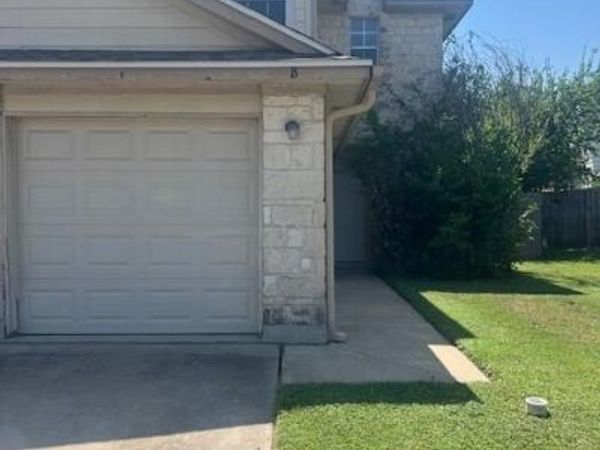 1101 Christopher Ave , Unit B, Round Rock, TX 78681