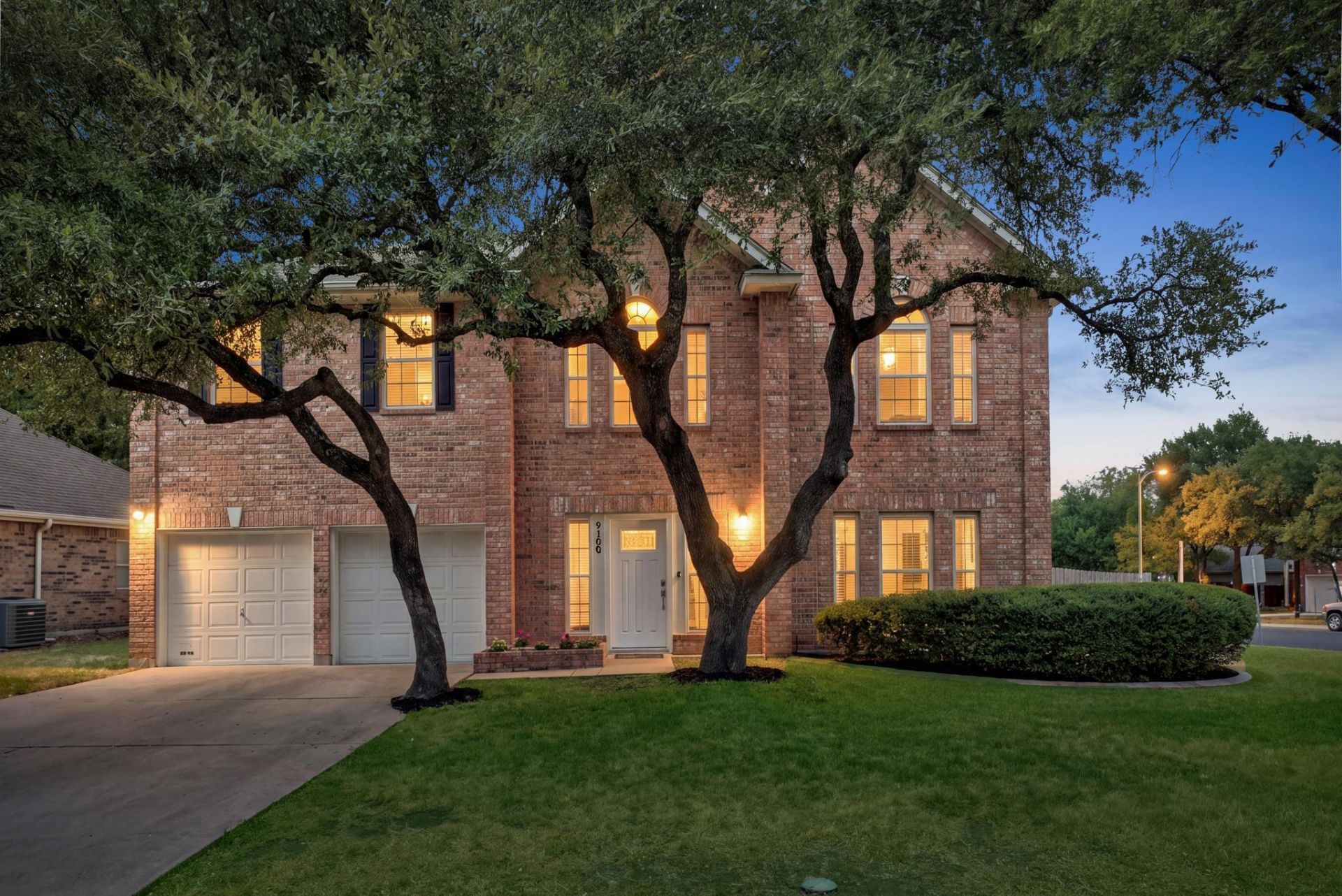 9100 Amanda Dr, Austin, TX 78729 Main Photo