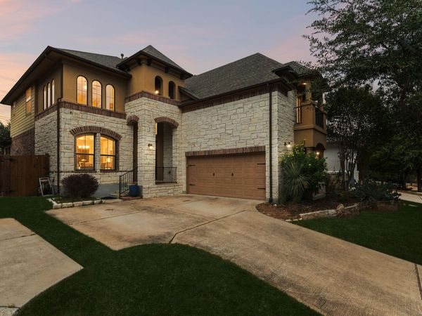 205 E Adelanta PL, Round Rock, TX 78681