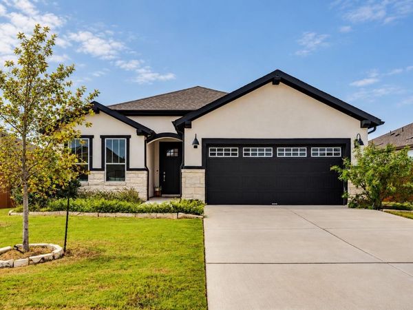 349 Barn Hill LOOP, Dripping Springs, TX 78620