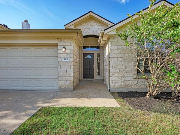 203 Newport Landing PL, Round Rock, TX 78665